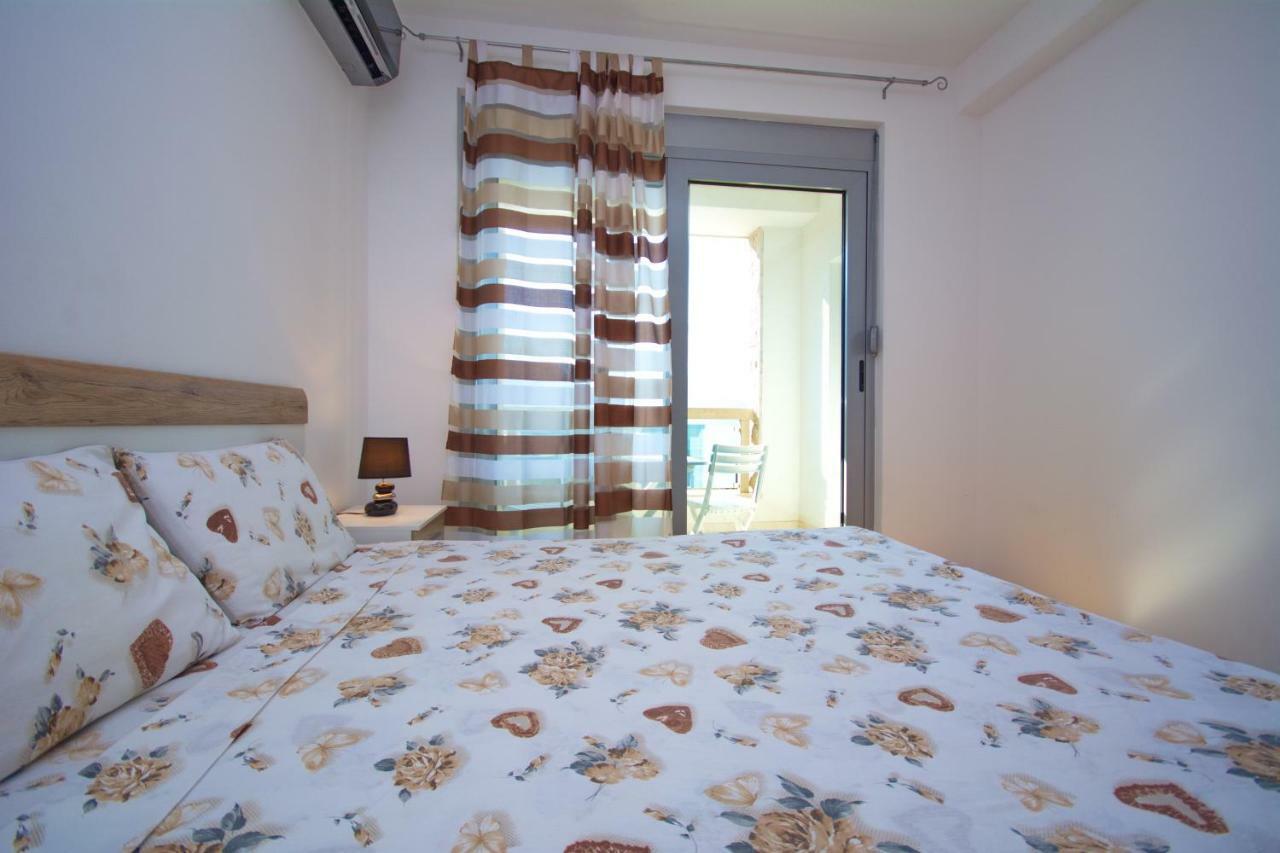 Apartment Dobrota كوتور المظهر الخارجي الصورة